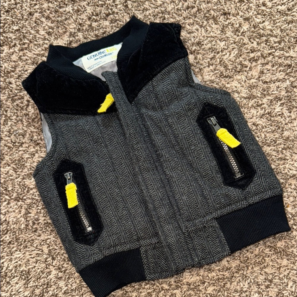 GENUINE KIDS OSHKOSH SIZE 12M Toddler Insulated Vest